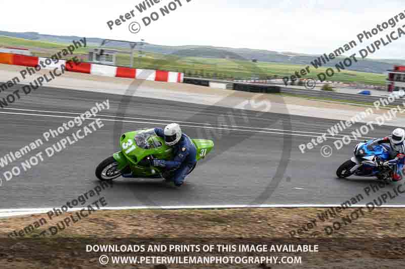 cadwell no limits trackday;cadwell park;cadwell park photographs;cadwell trackday photographs;enduro digital images;event digital images;eventdigitalimages;navarra;no limits trackdays;peter wileman photography;racing digital images;trackday digital images;trackday photos